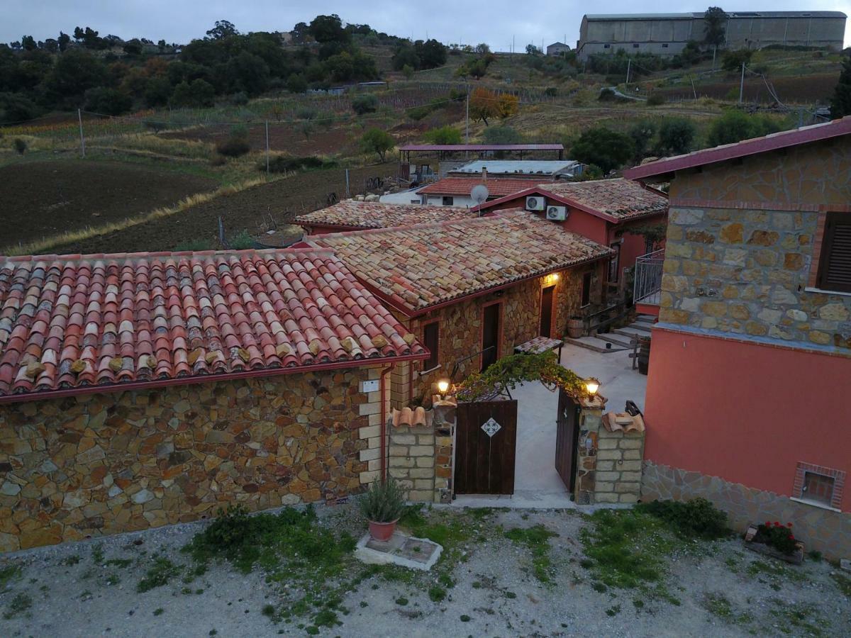 Agriturismo La Stragola Никосия Экстерьер фото